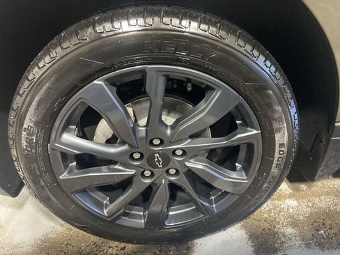 Used 2023 Chevrolet Equinox RS image 31