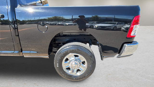 Used 2024 RAM 2500 Tradesman w/ Chrome Appearance Group AWD/4WD image 40