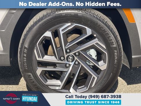 Certified 2025 Hyundai Tucson Limited AWD/4WD image 19