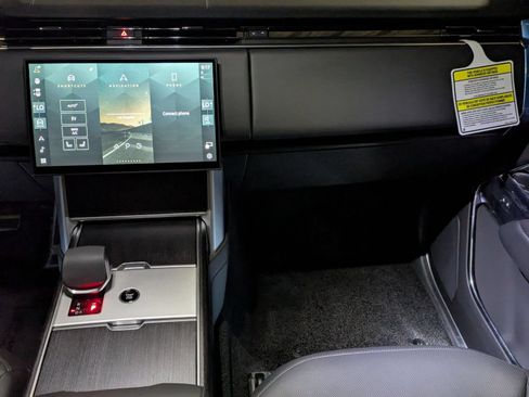 New 2026 Land Rover Range Rover SE AWD/4WD image 28