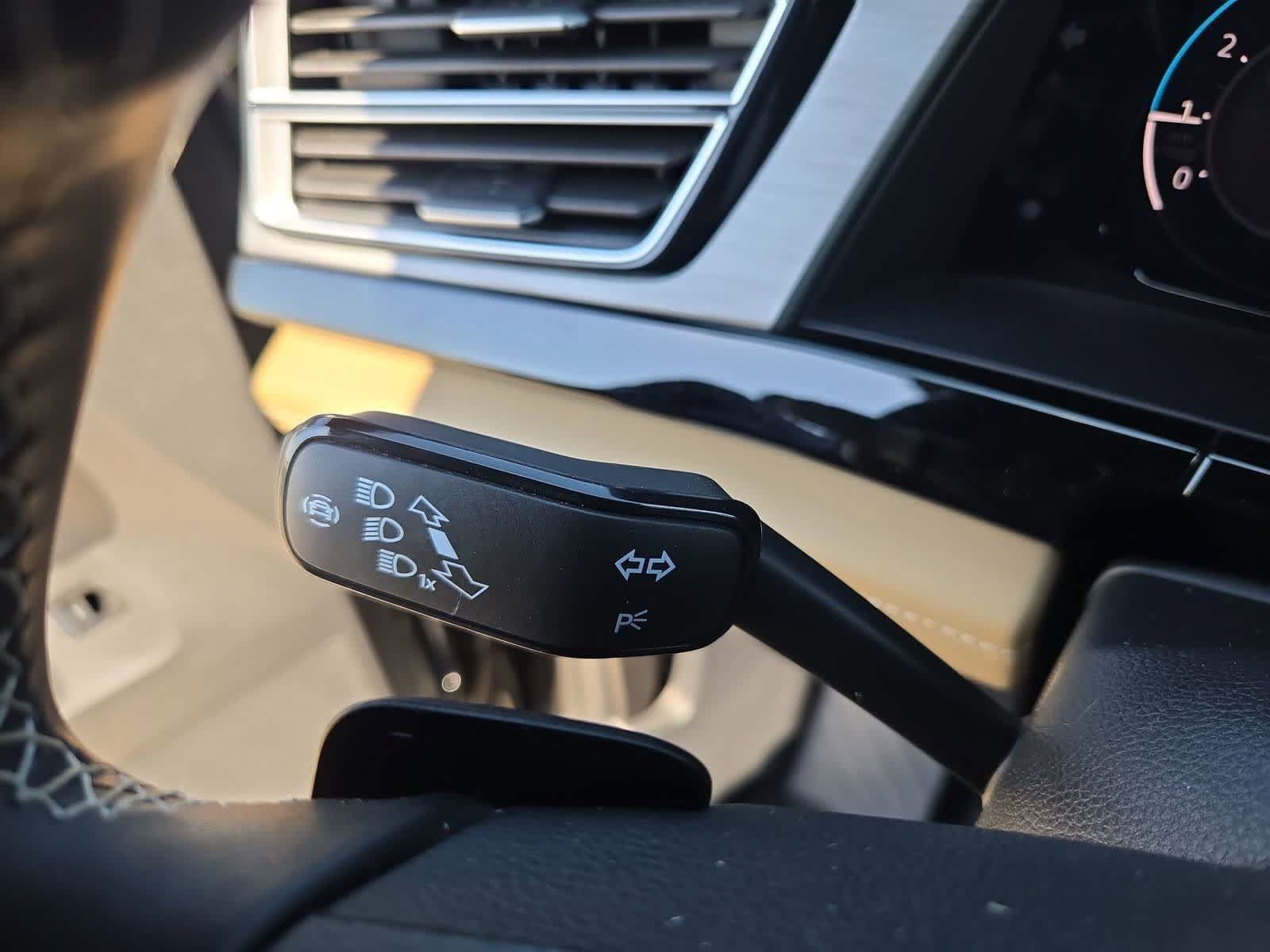 Used 2024 Volkswagen Atlas Cross Sport SE w/ Panoramic Sunroof Package FWD image 26