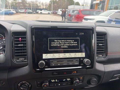 Used 2023 Nissan Frontier PRO-4X w/ Pro-4X Premium Package image 13