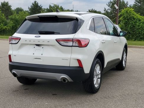 Certified 2022 Ford Escape SE w/ Cold Weather Package AWD/4WD image 4