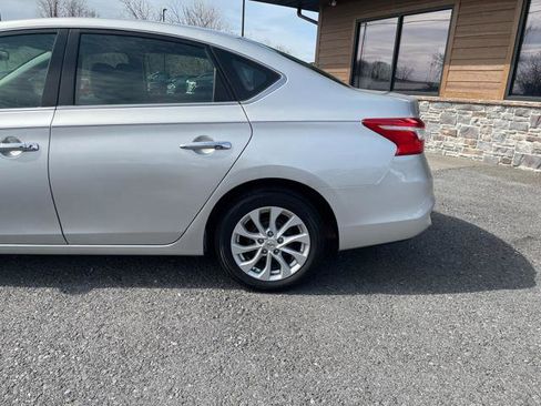 Used 2019 Nissan Sentra SV image 4