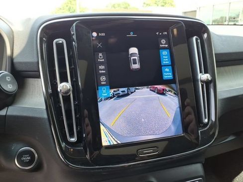Used 2023 Volvo XC40 B5 Plus w/ Driver Assist Package AWD/4WD image 29