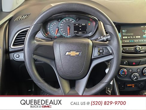 Used 2017 Chevrolet Trax LS FWD image 12