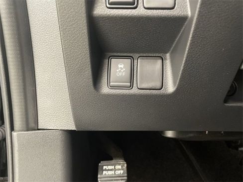 Certified 2024 Nissan Frontier SV w/ SV Convenience Package image 27