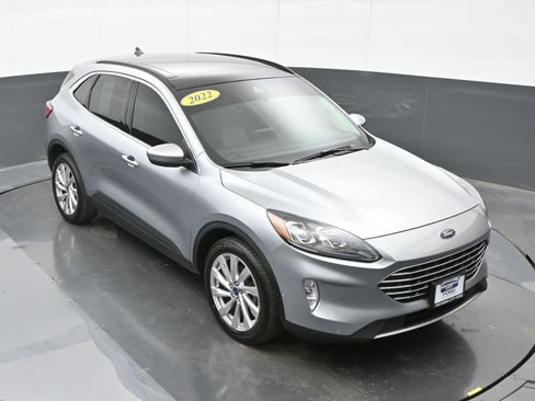 Used 2022 Ford Escape Titanium w/ Titanium Elite Package image 30