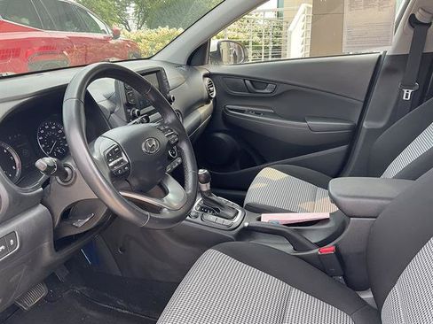 Used 2021 Hyundai Kona SEL AWD/4WD image 2