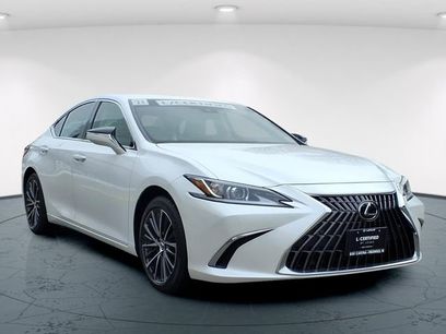 Certified 2023 Lexus ES 350 w/ Premium Package