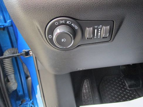 Used 2022 Jeep Compass Trailhawk w/ Sun and Sound Group AWD/4WD image 23