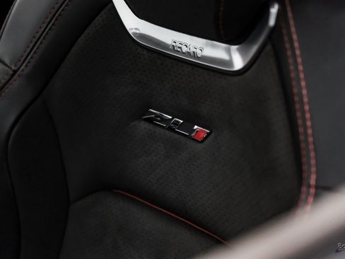 Used 2021 Chevrolet Camaro ZL1 image 39