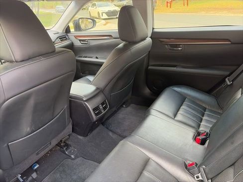 Used 2016 Lexus ES 350 w/ Luxury Package w/Wood Trim image 7