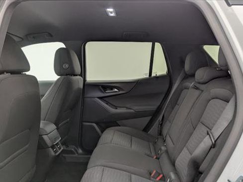 Used 2026 Chevrolet Equinox LT FWD image 17