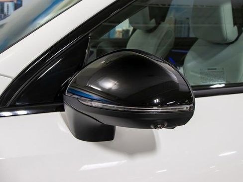 Certified 2026 Mercedes-Benz GLC 350e GLC 350e image 10