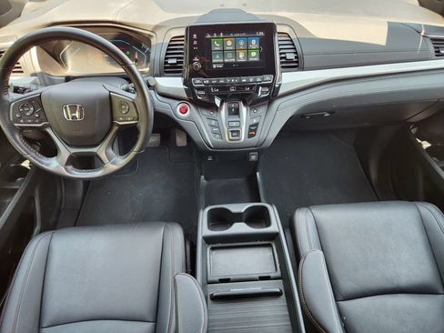 Used 2023 Honda Odyssey Sport image 16
