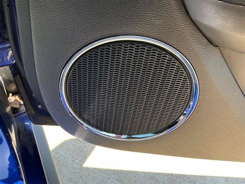 Used 2015 Ford Mustang Premium RWD image 33