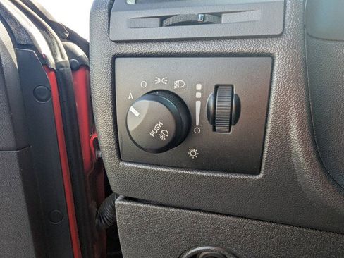 Used 2010 Dodge Challenger R/T RWD image 14
