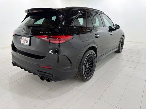 Used 2025 Mercedes-Benz GLC 43 AMG 4MATIC image 5