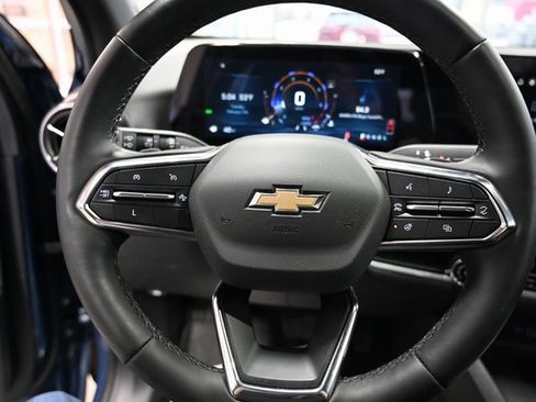 Used 2025 Chevrolet Equinox LT w/ Safety and Technology Package image 21