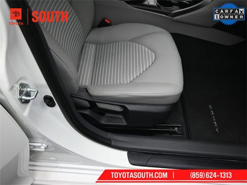 Used 2023 Toyota Camry SE w/ Cold Weather Package image 36