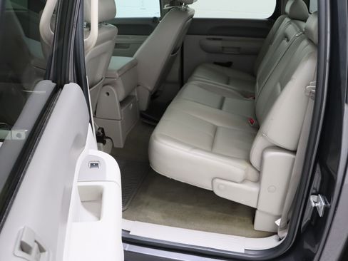 Used 2011 GMC Sierra 1500 SLE w/ Texas Edition RWD image 26