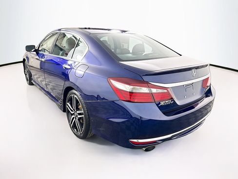 Used 2016 Honda Accord Sport image 3