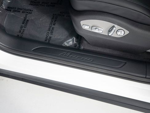 New 2026 Porsche Macan AWD/4WD image 21