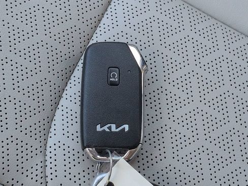 Used 2022 Kia Sorento SX AWD/4WD image 31
