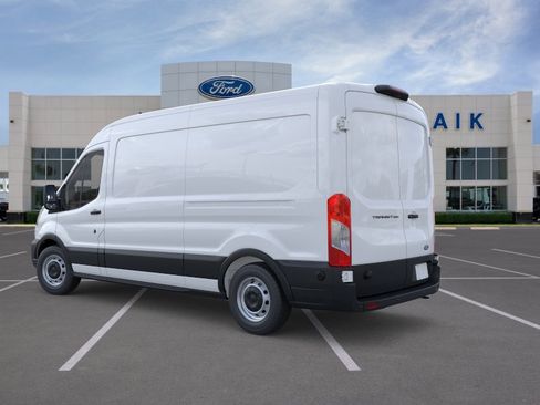 New 2026 Ford Transit 250 148 Medium Roof w/ Load Area Protection Package RWD image 4