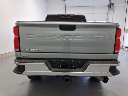 Used 2025 Chevrolet Silverado 2500 LTZ w/ LTZ Premium Package AWD/4WD image 4