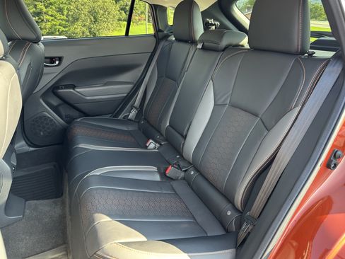 Used 2025 Subaru Crosstrek 2.5i Limited AWD/4WD image 12