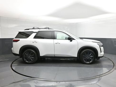 New 2026 Nissan Pathfinder SL w/ SL Premium Package FWD image 26