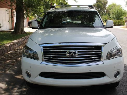 Used 2014 INFINITI QX80 4WD w/ Theater Package image 4
