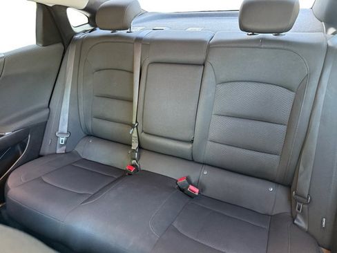 Used 2018 Chevrolet Malibu LT FWD image 11
