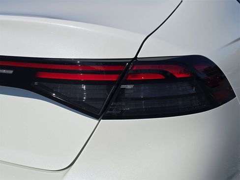 Certified 2025 Honda Accord SE image 8