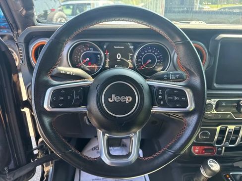 Used 2021 Jeep Gladiator Mojave AWD/4WD image 16