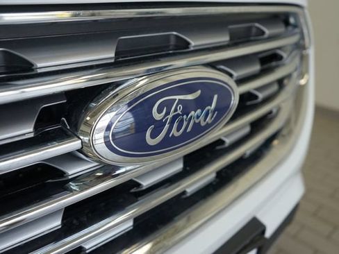 Certified 2022 Ford Edge SEL w/ Convenience Package AWD/4WD image 18