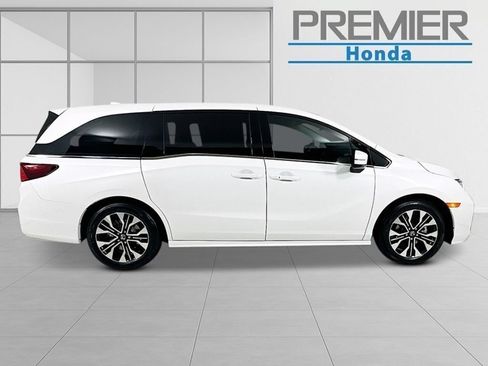 New 2026 Honda Odyssey Elite image 6