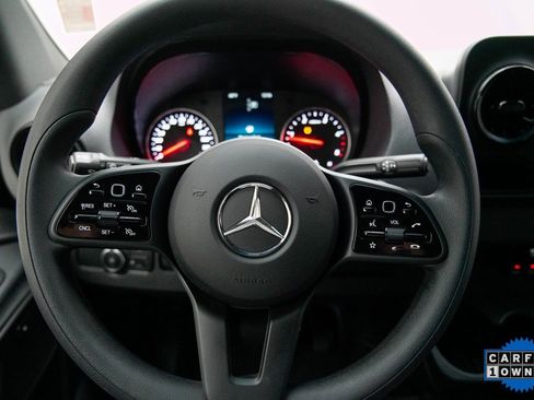 Used 2024 Mercedes-Benz Sprinter 2500 image 14