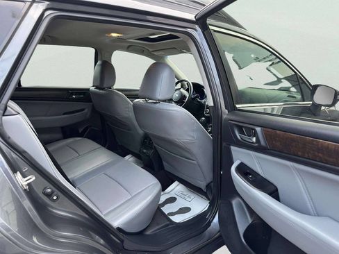 Used 2018 Subaru Outback 2.5i Limited AWD/4WD image 19