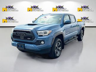 Used 2019 Toyota Tacoma SR5 AWD/4WD video 1