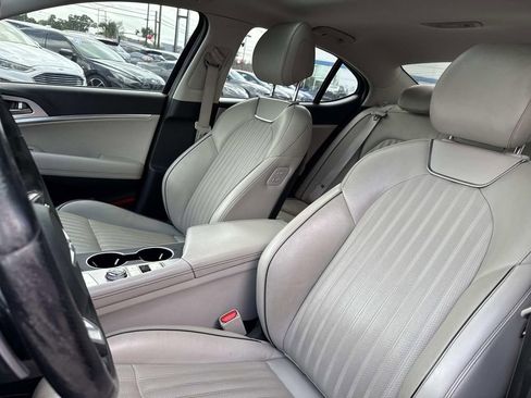 Used 2019 Genesis G70 3.3T Advanced w/ Elite Package image 17