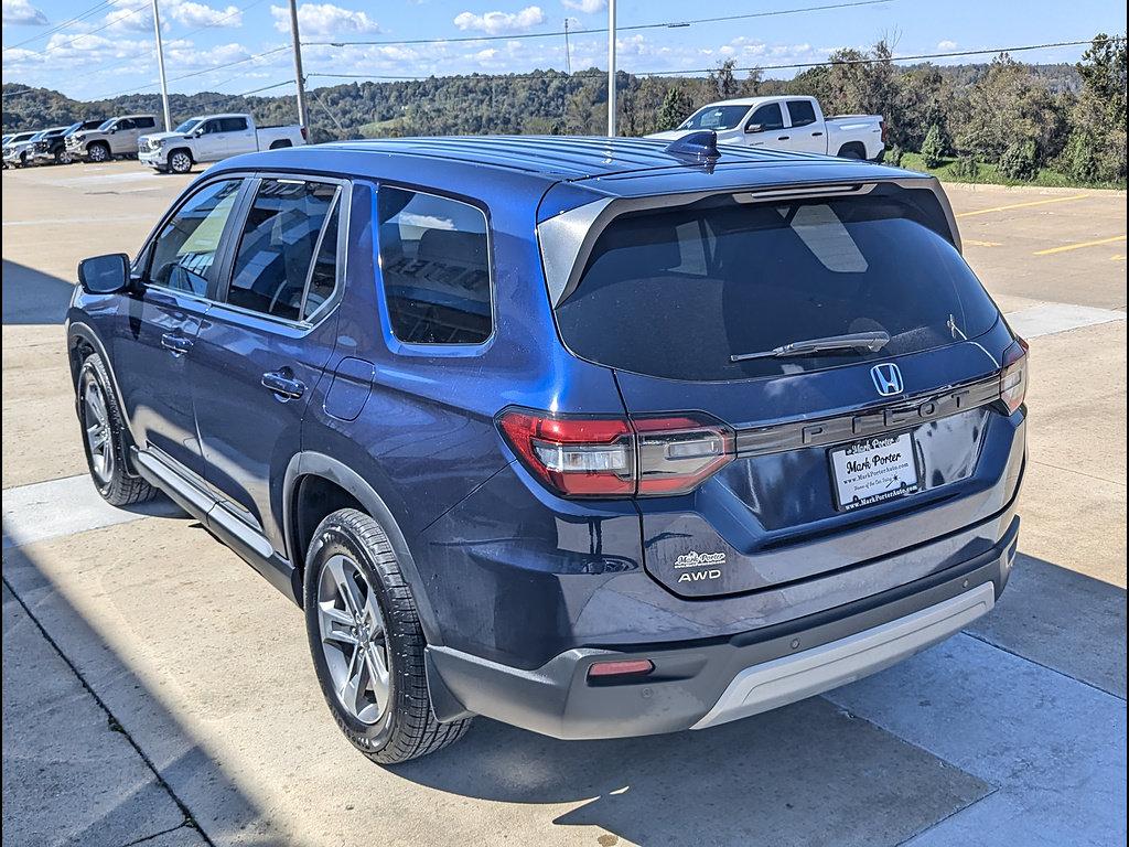Used 2025 Honda Pilot EX-L image 9