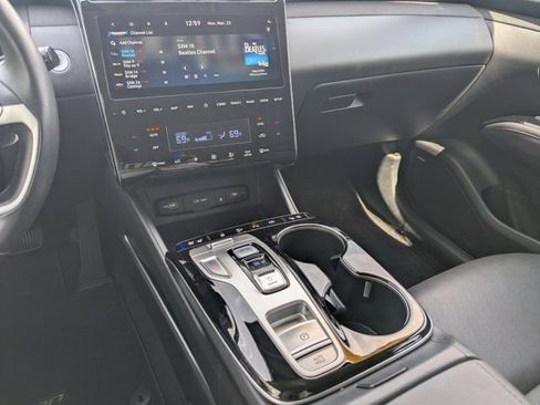 Used 2023 Hyundai Tucson Limited image 24