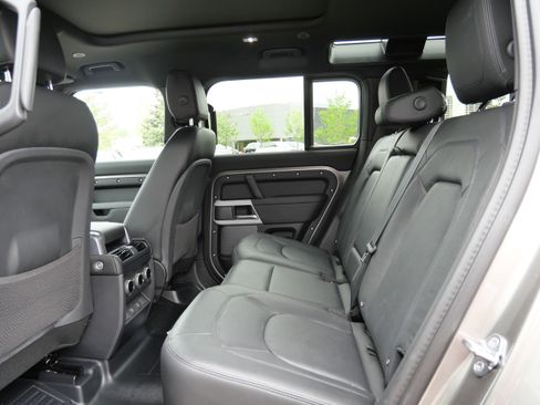 Used 2024 Land Rover Defender 110 S AWD/4WD image 15