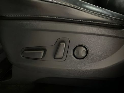 Used 2020 Kia Telluride S AWD/4WD image 12