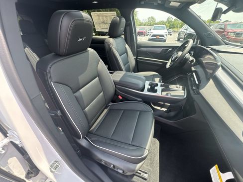 New 2026 Buick Enclave Sport Touring w/ Power Package AWD/4WD image 27