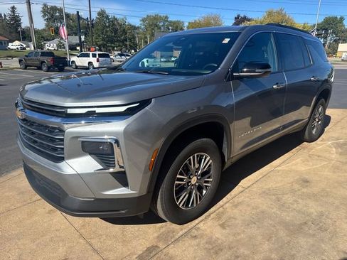 Certified 2025 Chevrolet Traverse LT image 5