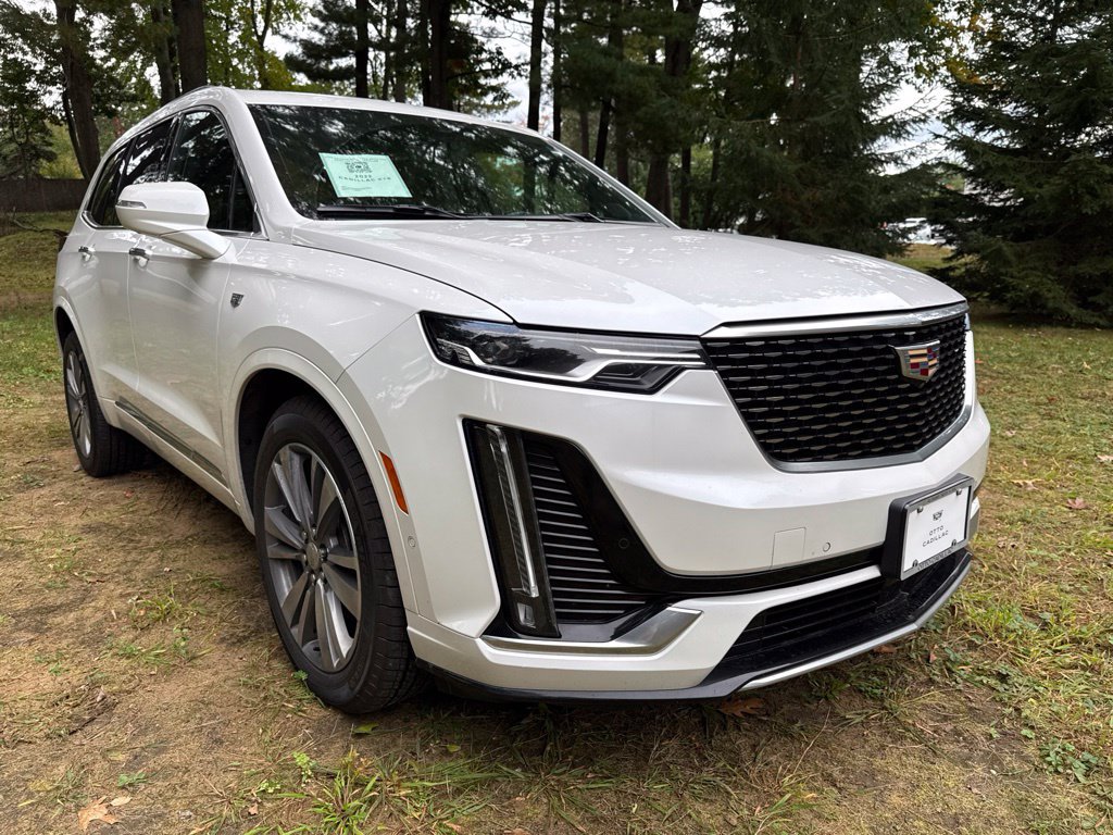 Used 2022 Cadillac XT6 Premium Luxury w/ Technology Package AWD/4WD image 1